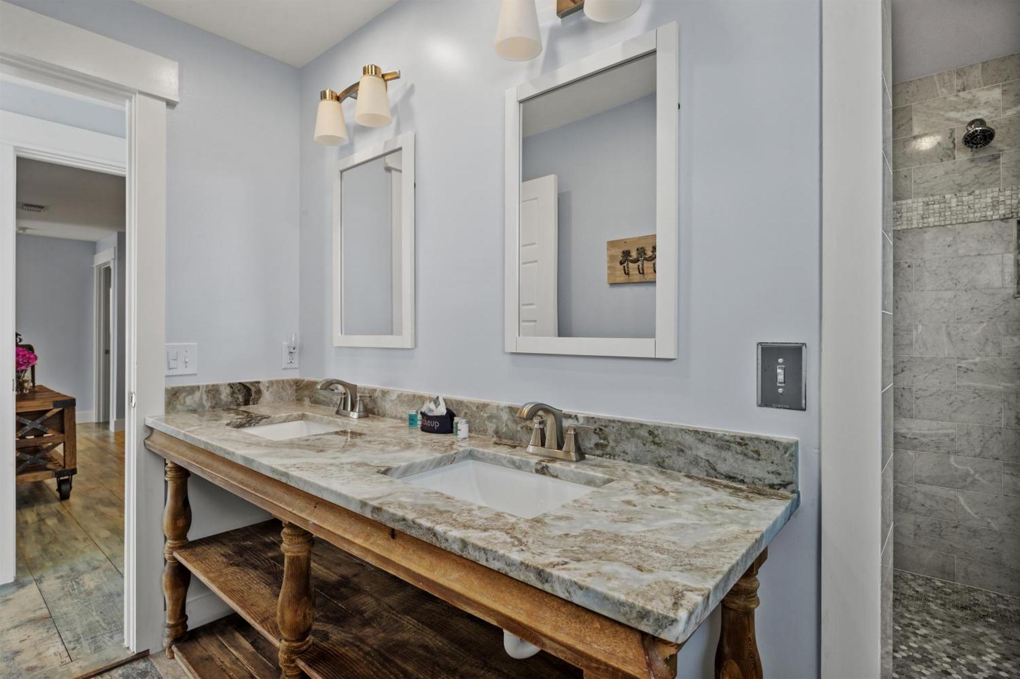 Luxury Gulf Front Property! Directly On The Beach! Sleeps 15! Panama City Beach Exterior foto